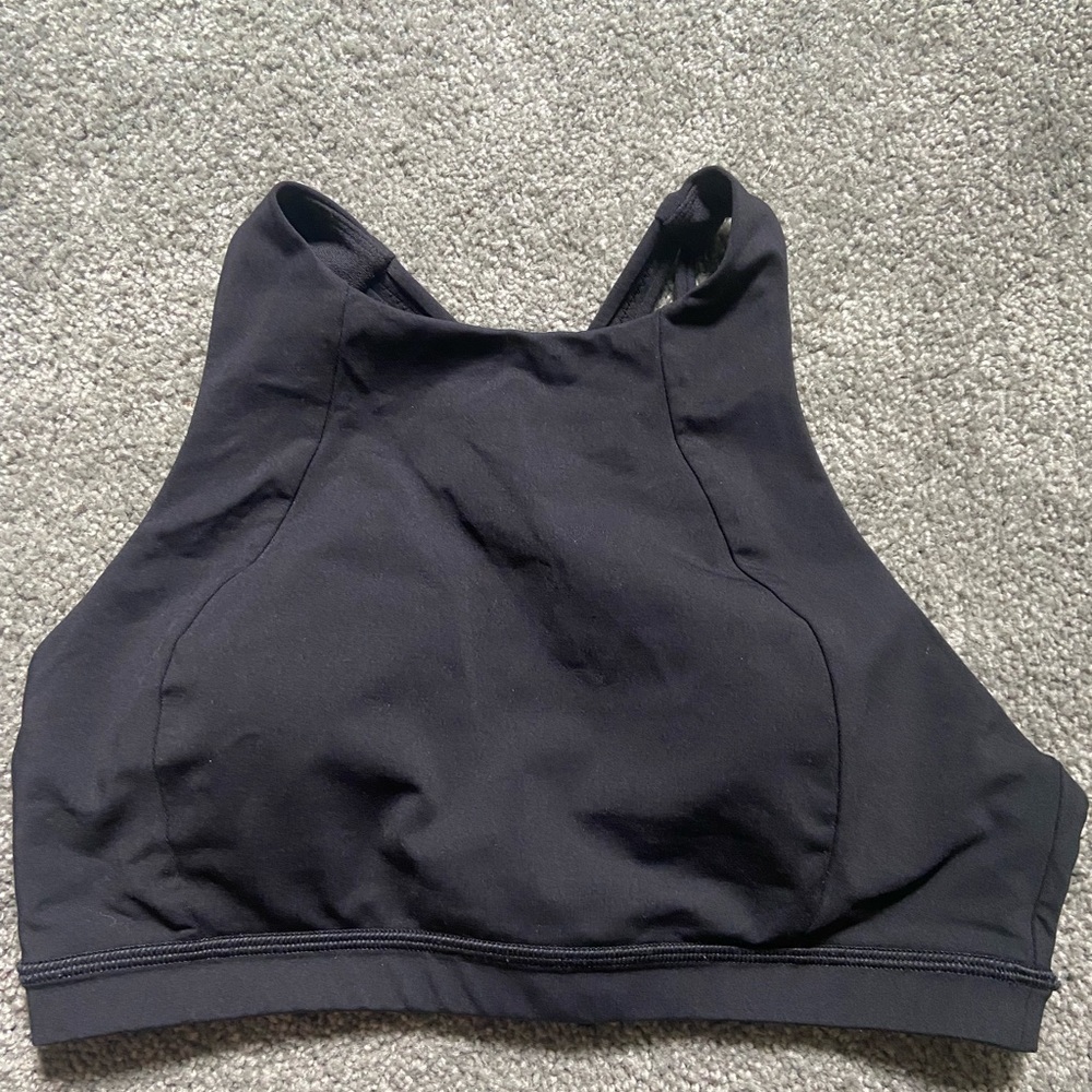 Lululemon black sports bra